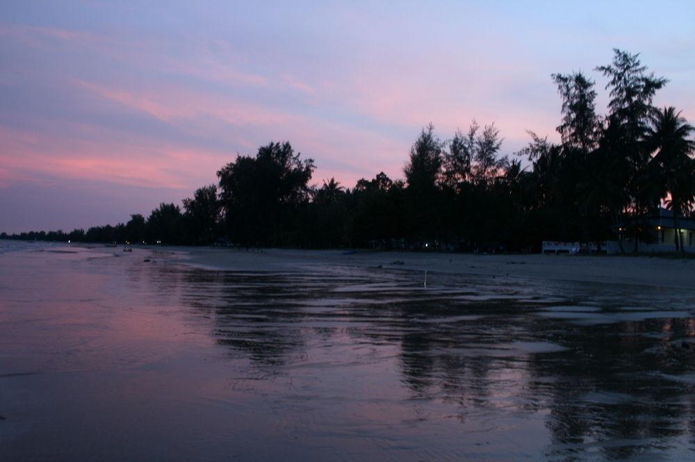 The Theatre Villa Bang Saphan Exterior foto